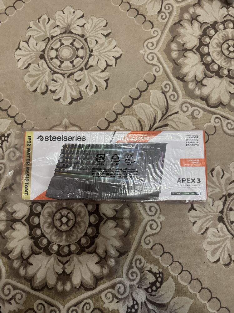 НОВАЯ Клавиатура в коробке Steelseries Apex 3