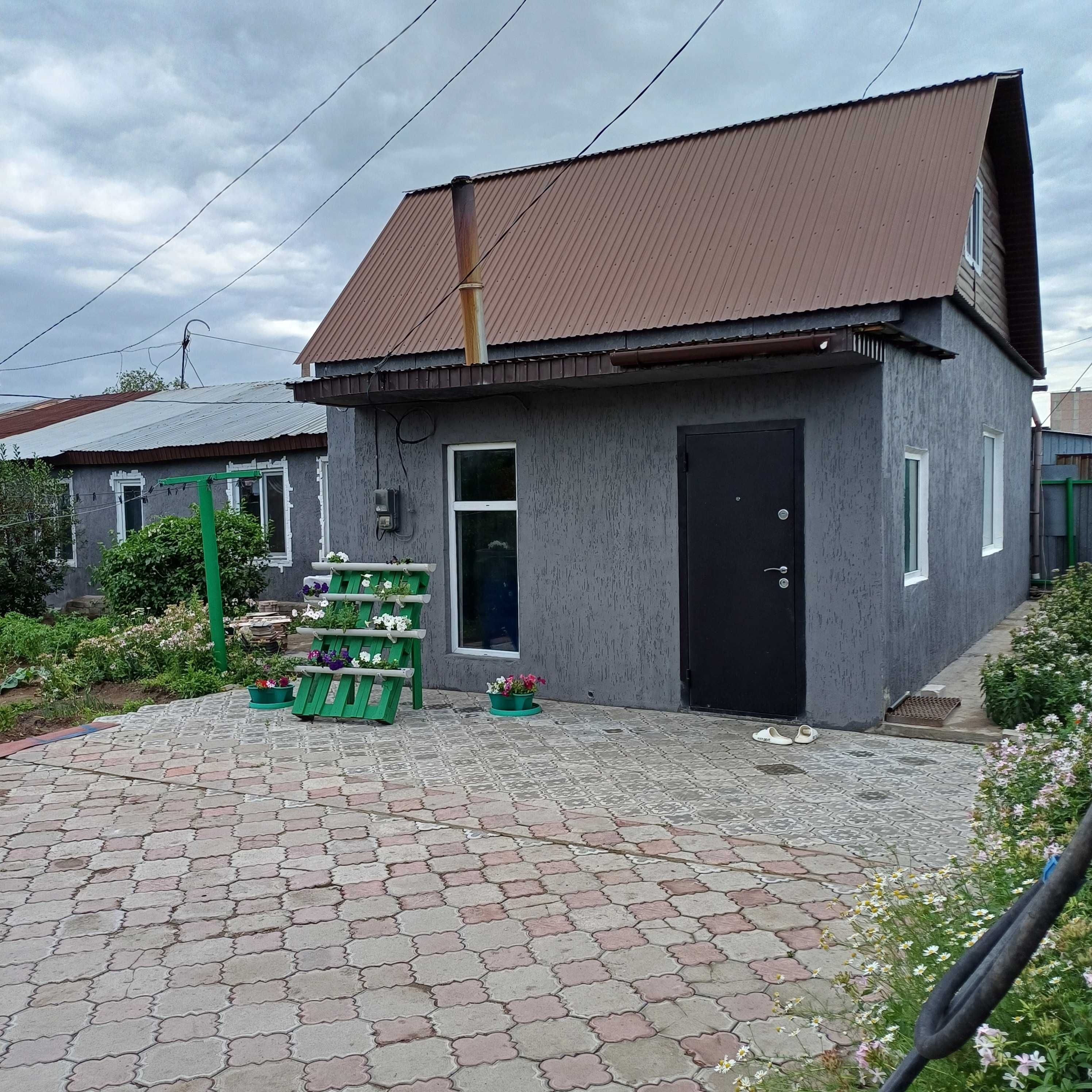Продам  мансардный дом
