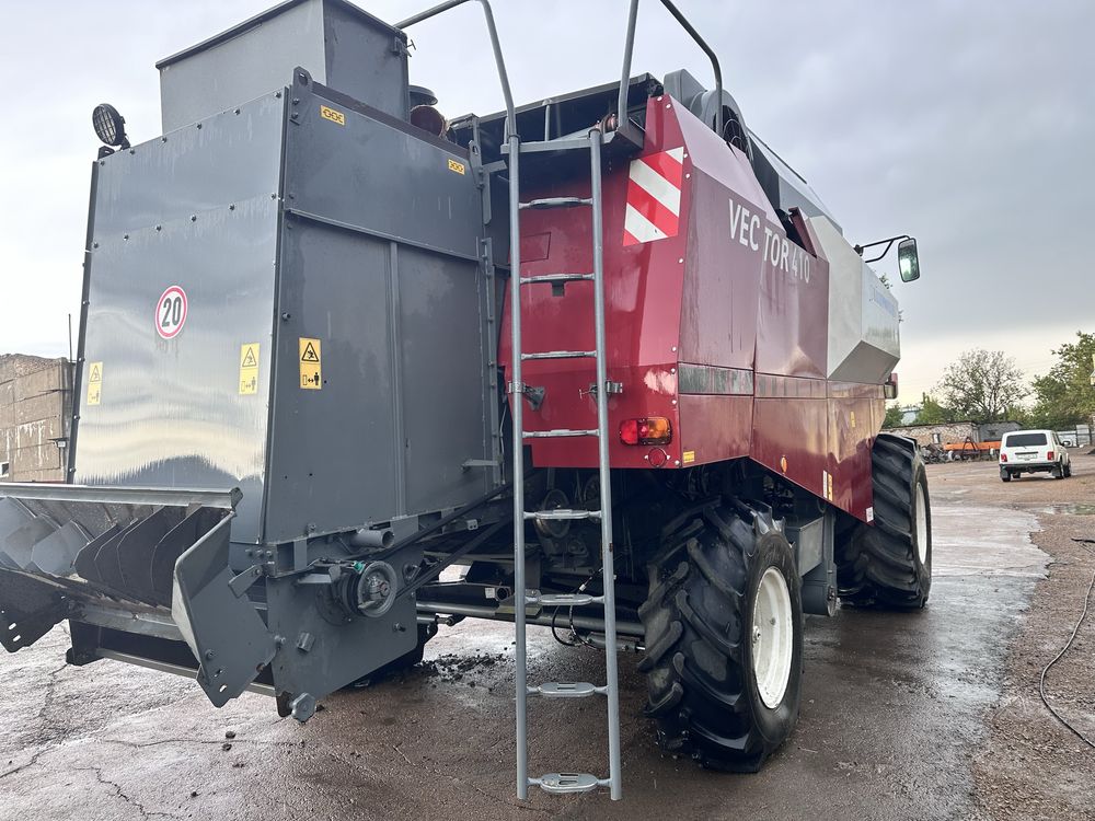 Продам комбайн vector 410