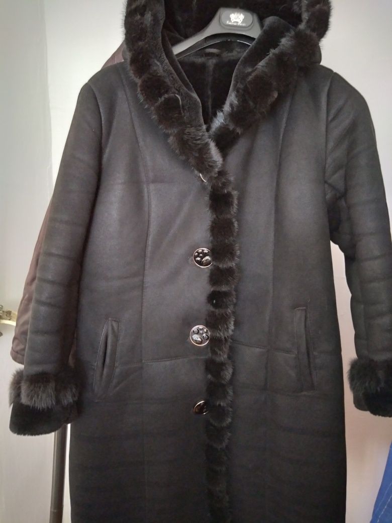 Продам дублёнку р54 . Состояние отличное. 25000т . Торг