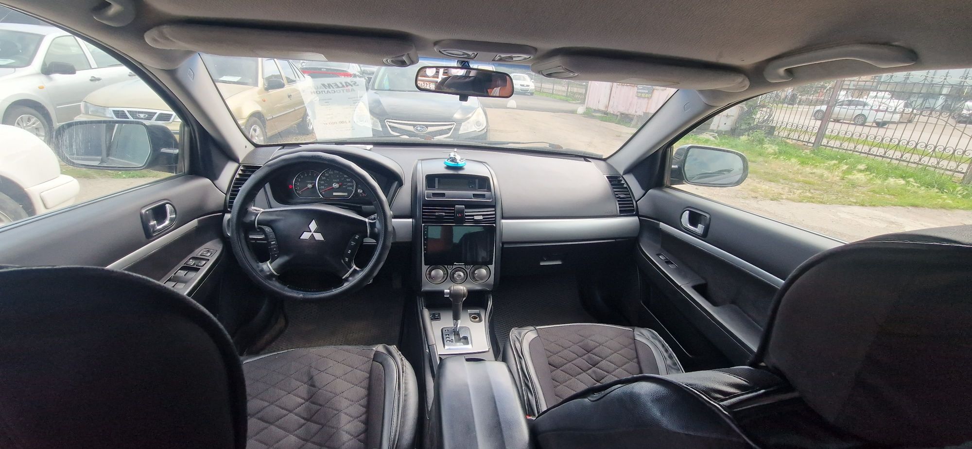Продам митсубиси галант 2008 год  автомат 2.4