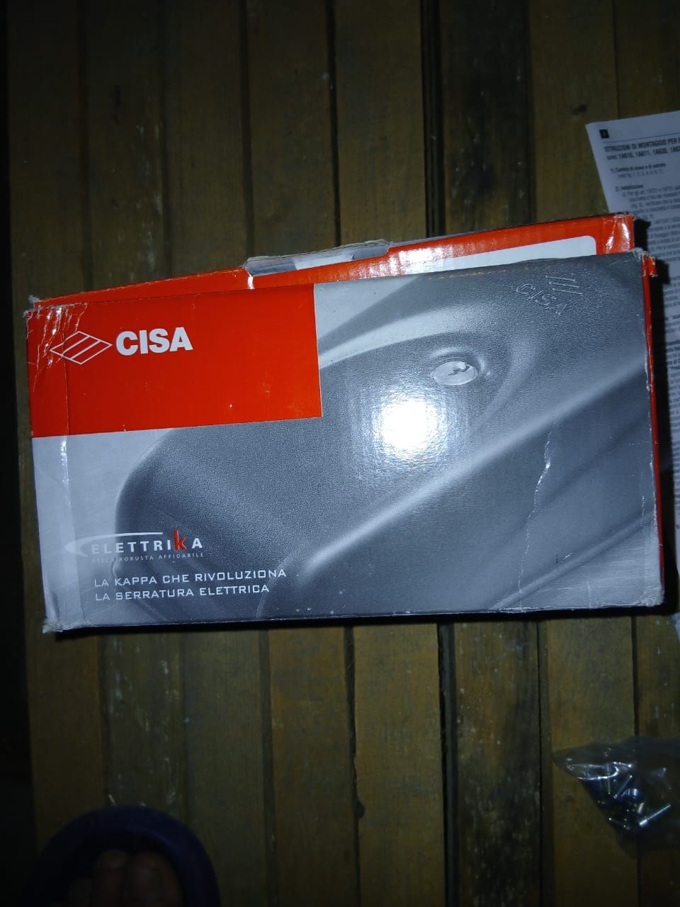 Электромеханический замок с кнопкой внутреннего открывания CISA
