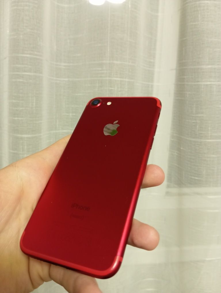 IPhone 7 128 гб.
