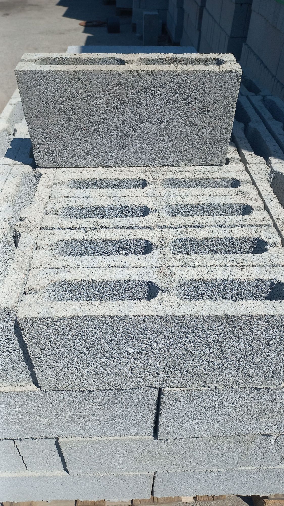 Сплитерные блоки перегородка