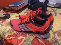 Продам новые кроссовки adidas