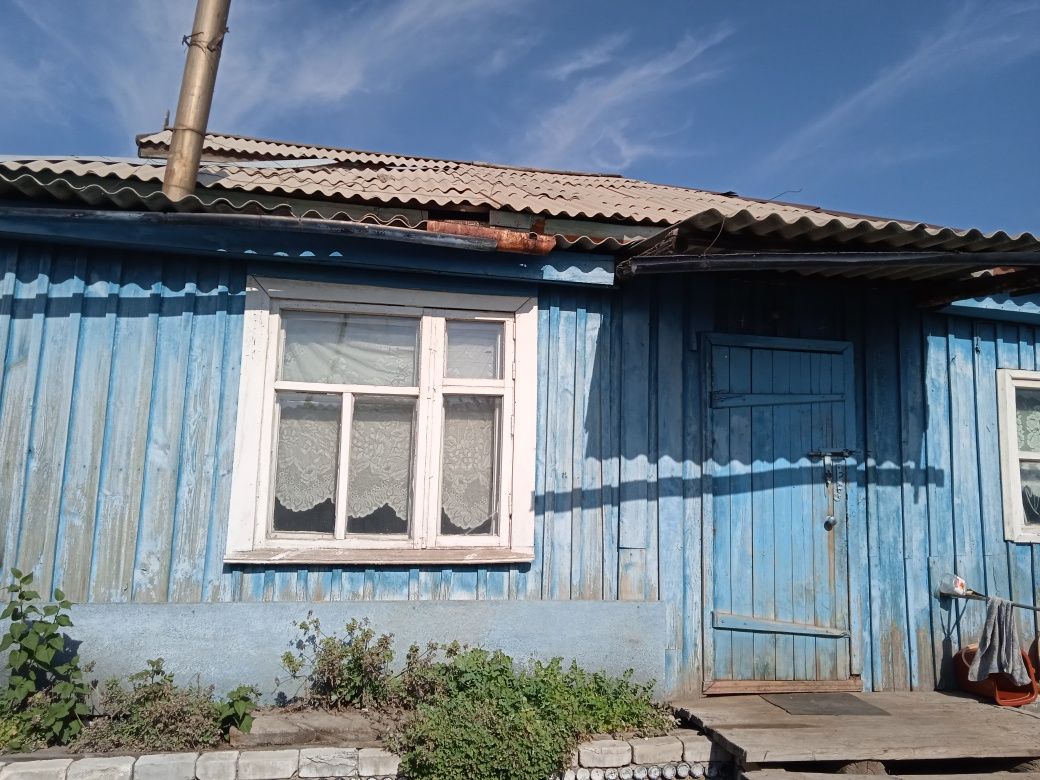 Продам большой ДОМ, бревенчатый добротный ДОМ, срочно!