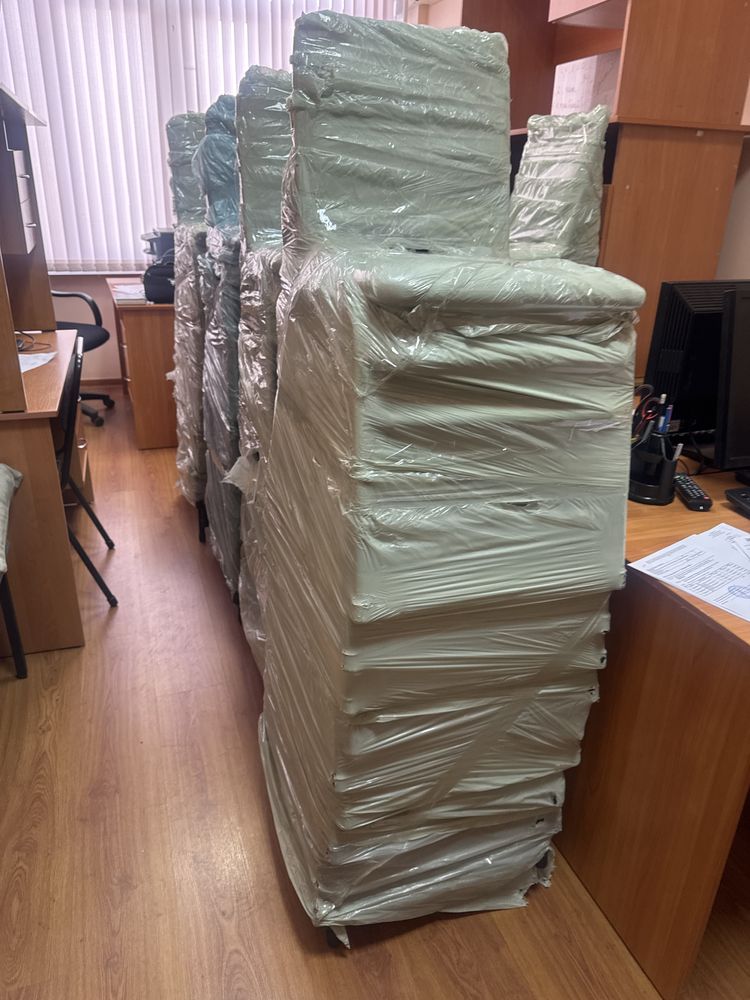 Продам стулья офисные