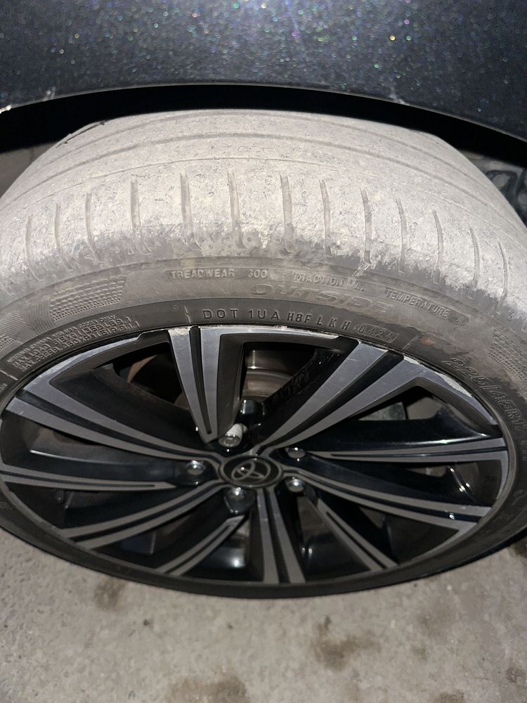 Продам шины 225/45/R17