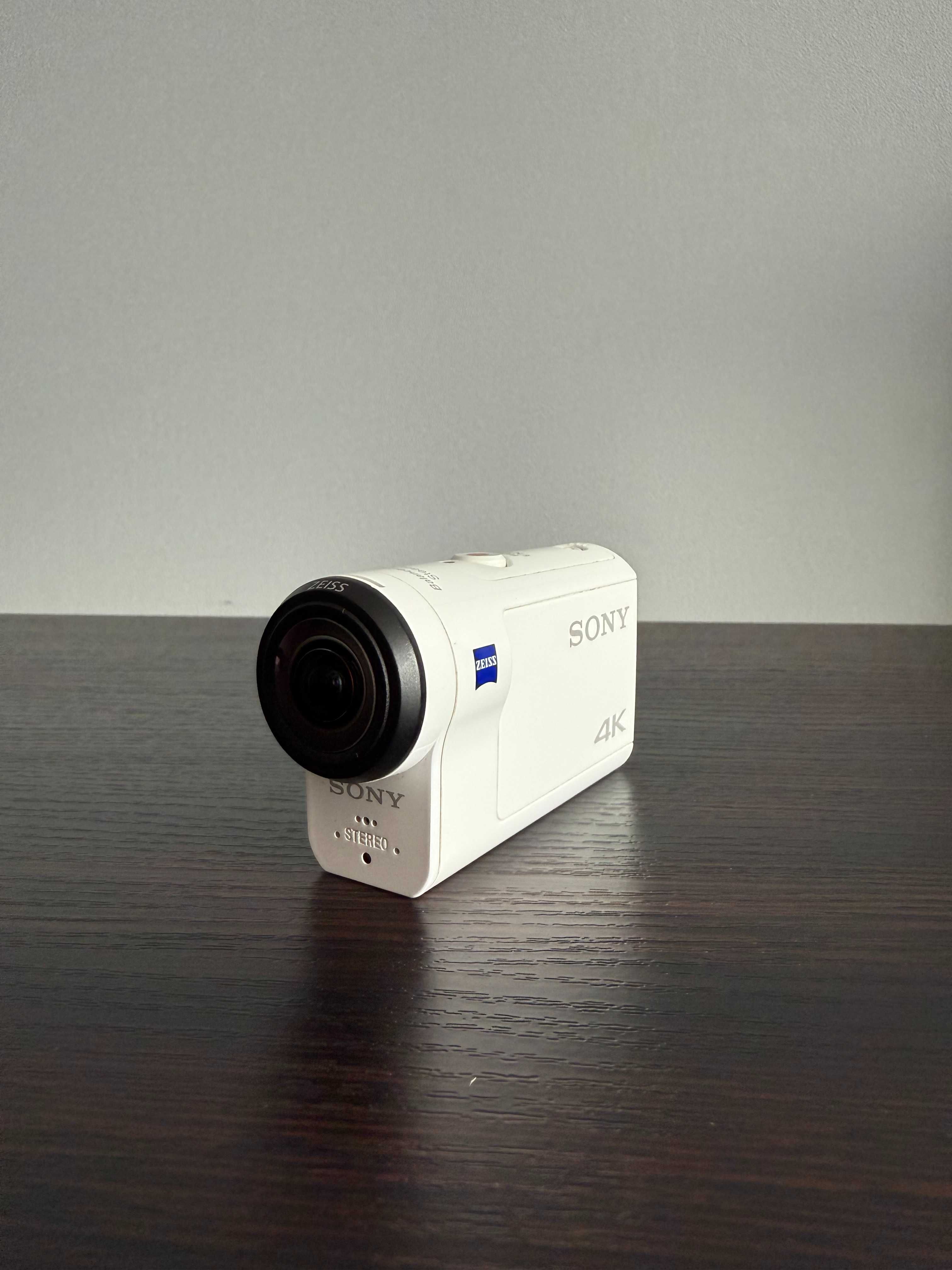 Видеокамера Sony Action Cam FDR-X3000 4K с Wi-Fi и GPS