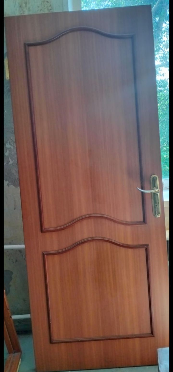 Продам двери срочно!