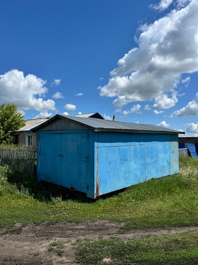 Продам металлический гараж