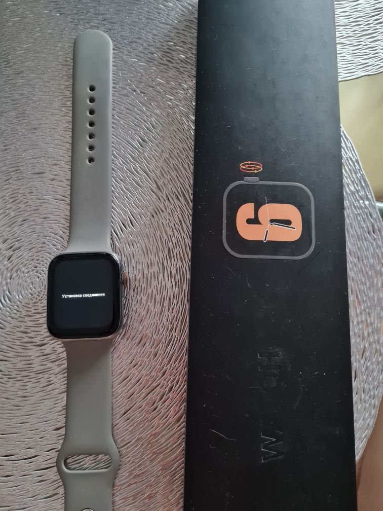 Продам часы Smart Watch