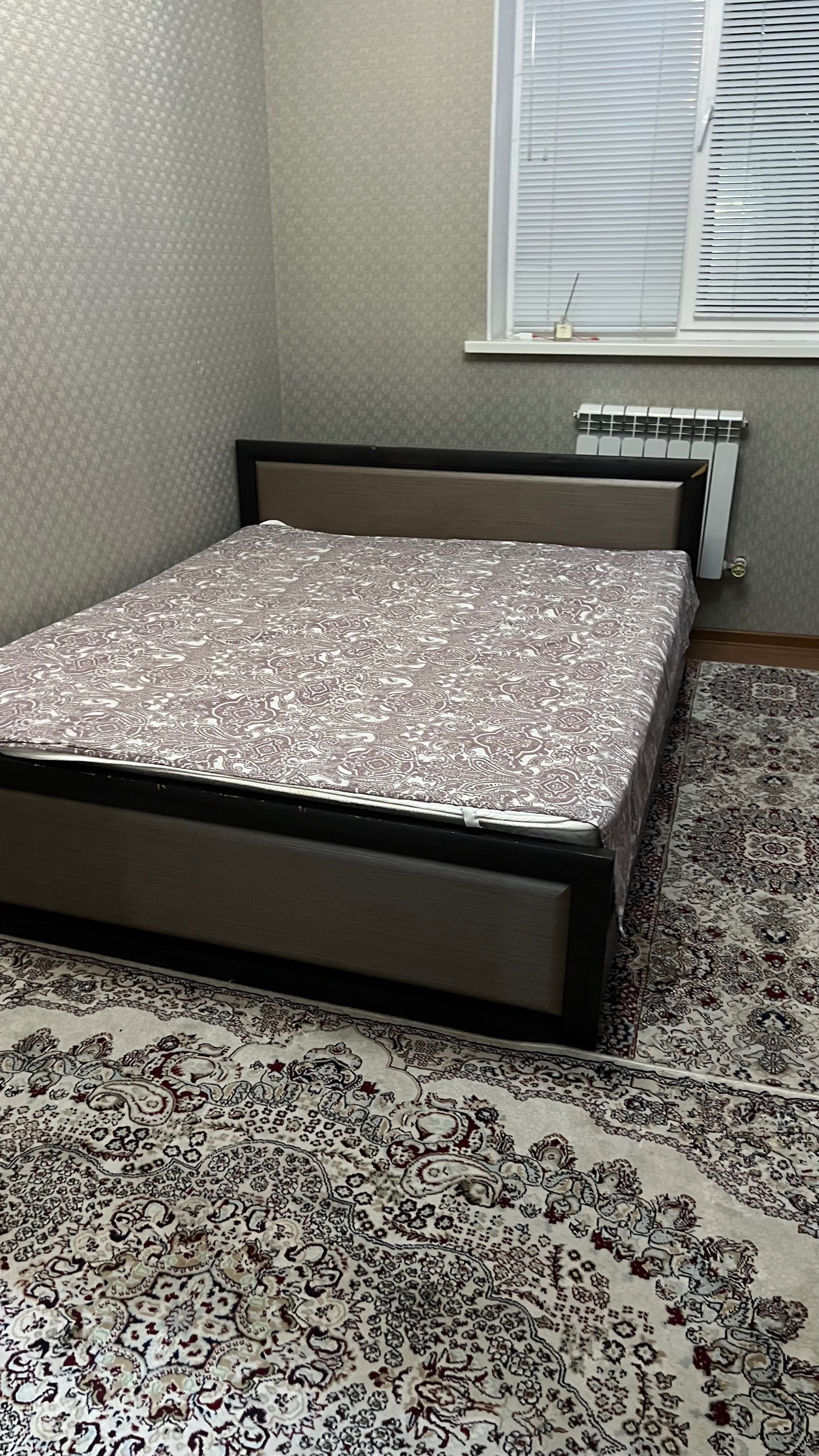 Кровать размер 160*200см