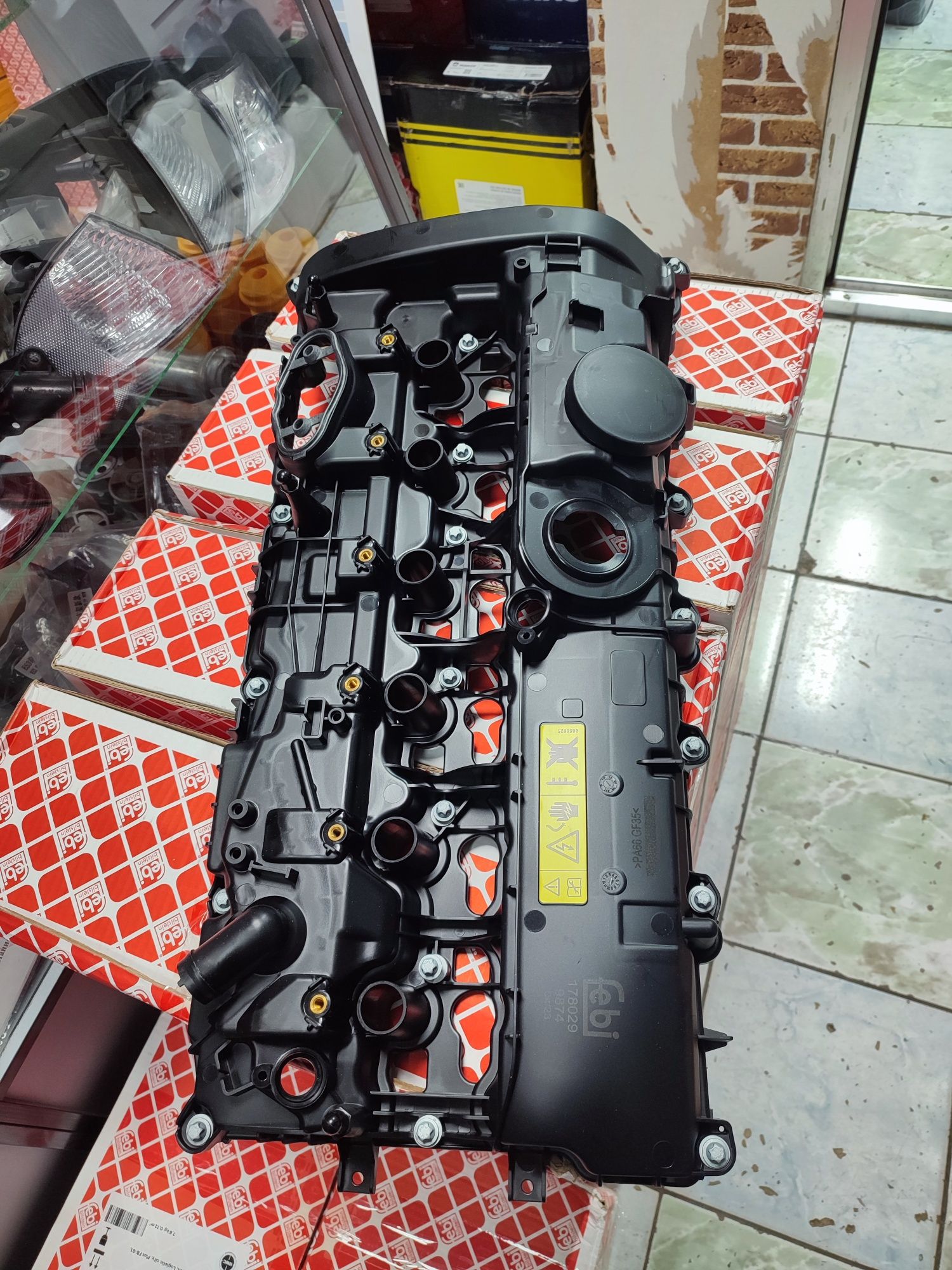 Крышка B58 BMW G30 G20 G05