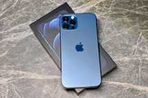 iPhone 12 pro Max 128 гб в хорошем состоянии 140000 продам