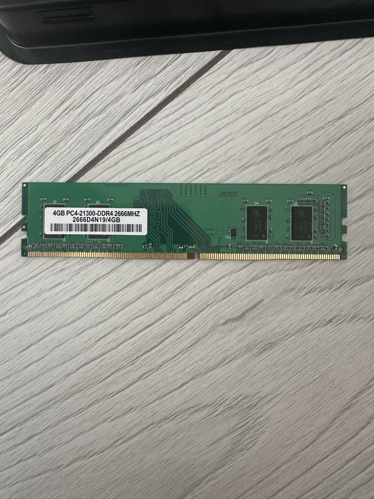 Озу оперативный память 4 гб DDR4 2666MHZ
