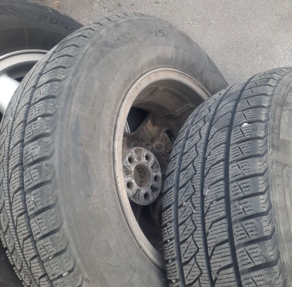 Продам Диски с Резиной 205/70/R15