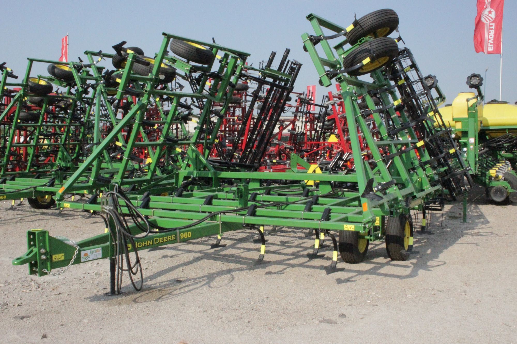 Культиватор John Deere 960 10м ширина