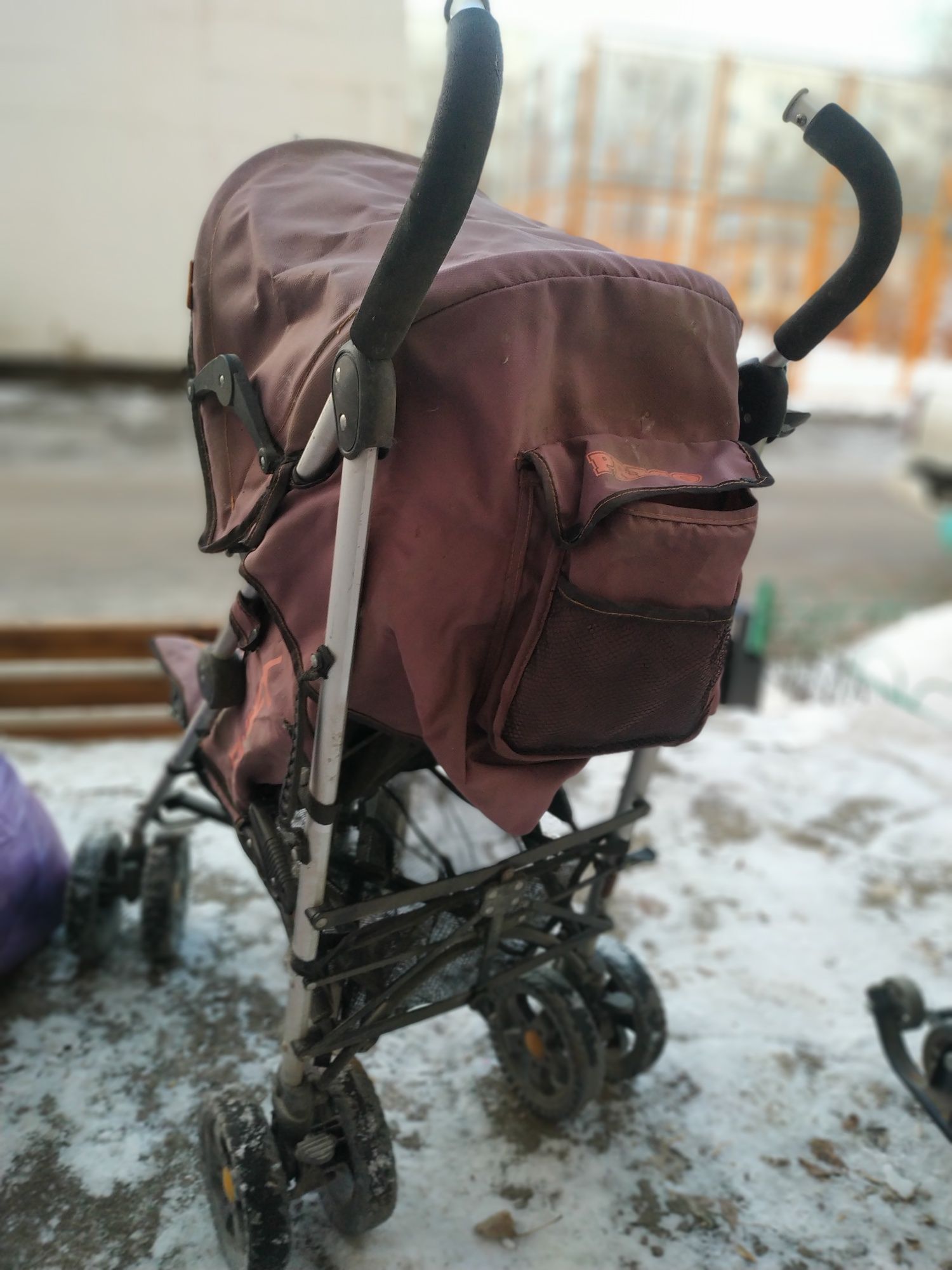 Санки и зимняя коляска