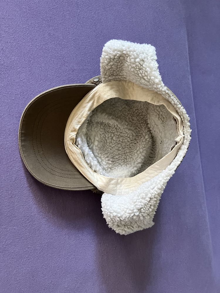 Кофта, шарф и шапочка, зимняя шапка.