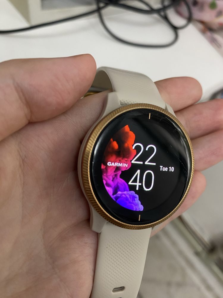 Продам часы Garmin Venu