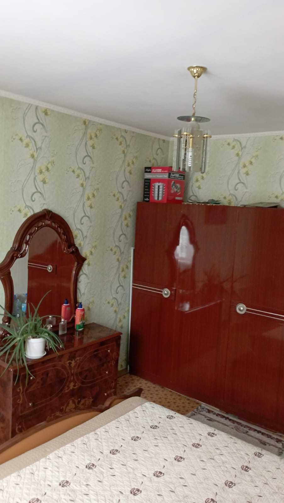 №1432. Продается 3-х комнатная квартира на 8 микрорайоне (3 кольцо)
