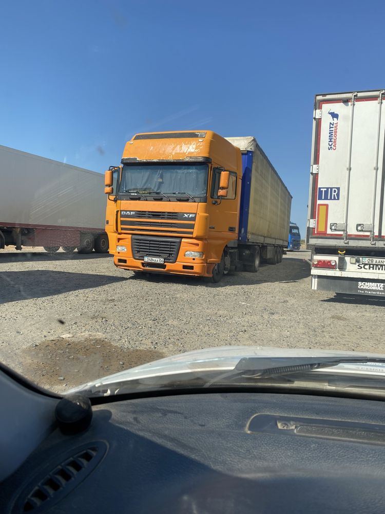 DAF XF-95 с прицепом мега