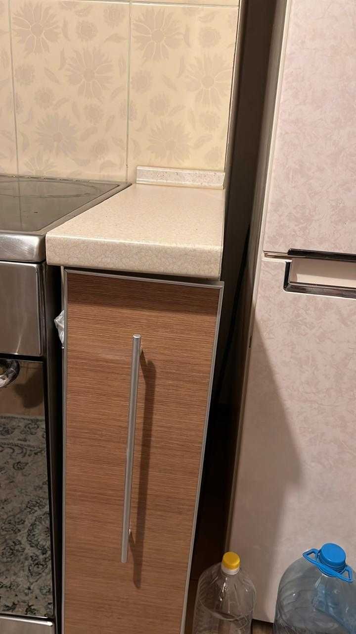 Продаю кухонный гарнитур