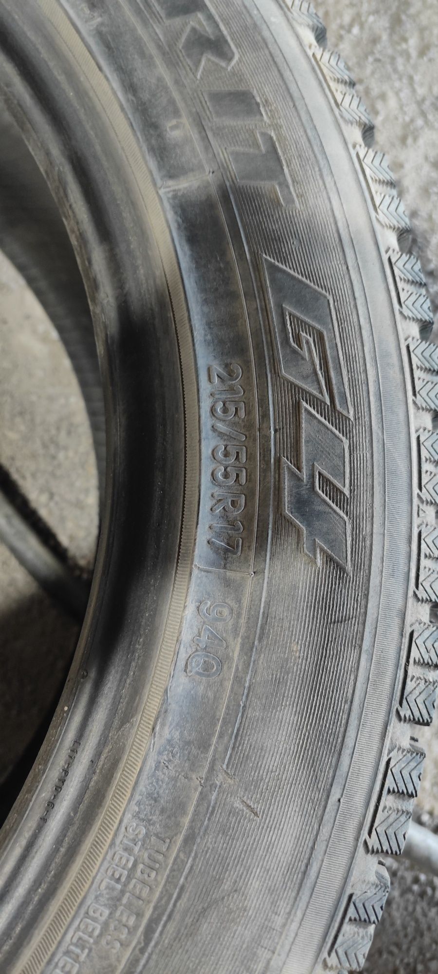 Toyo 215/55/17 комплект липучка