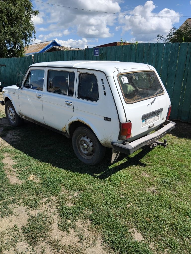 Продам  ниву в среднем состояния