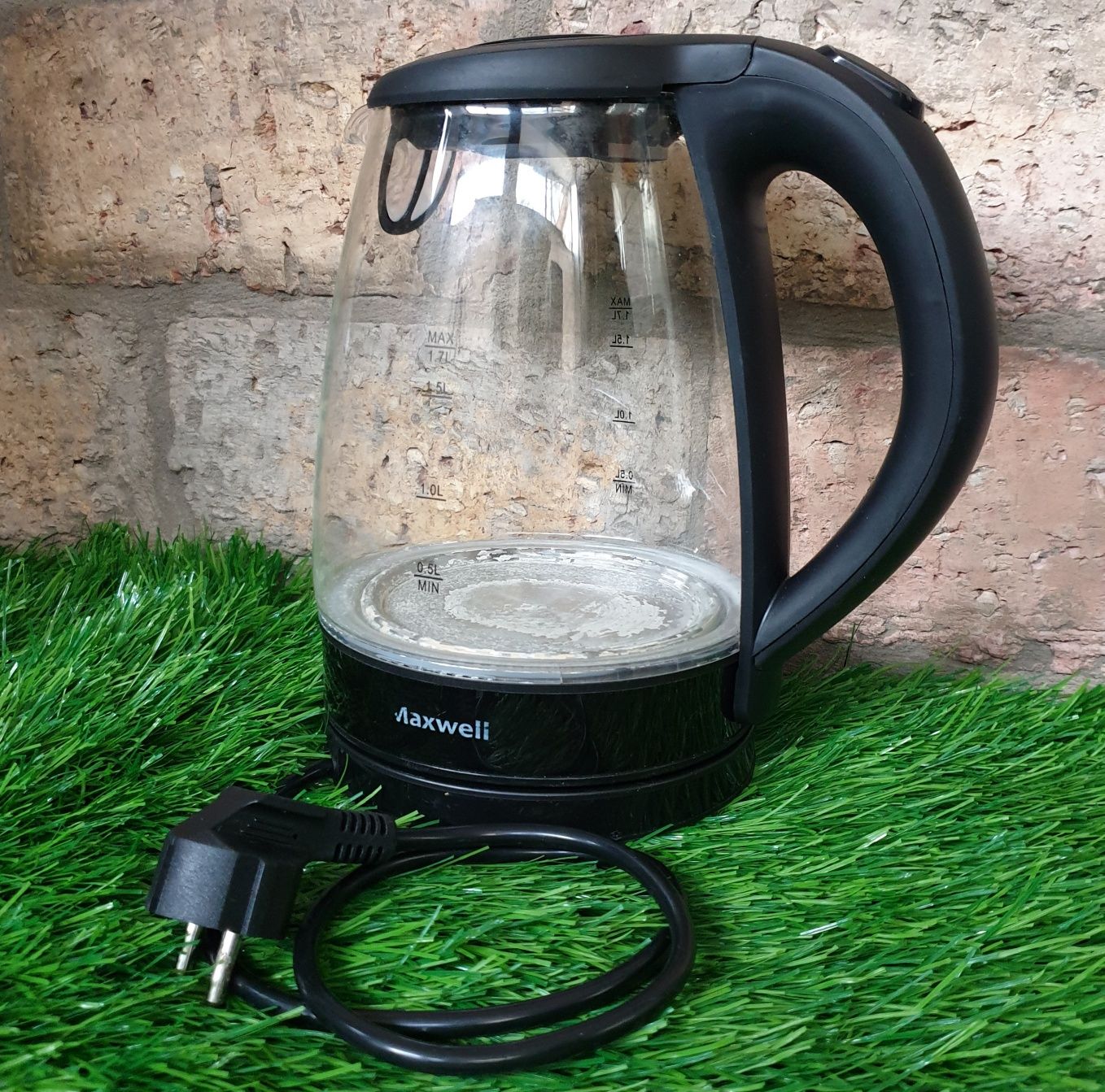 Чайники Maxwell MW-1079 W, Maxwell MW-1004 TR и Vitek VT-7063