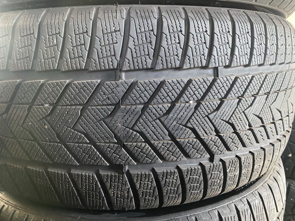 Пара зимние шины 275/40/22 275/40R22 Roadmarch.