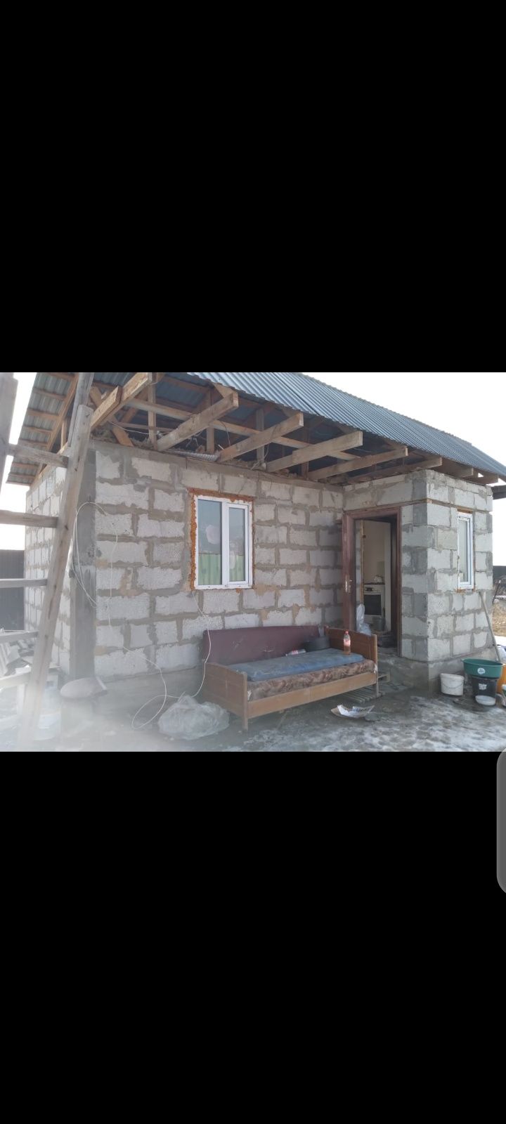 Продам земельный участок с времянкой в Кольащи