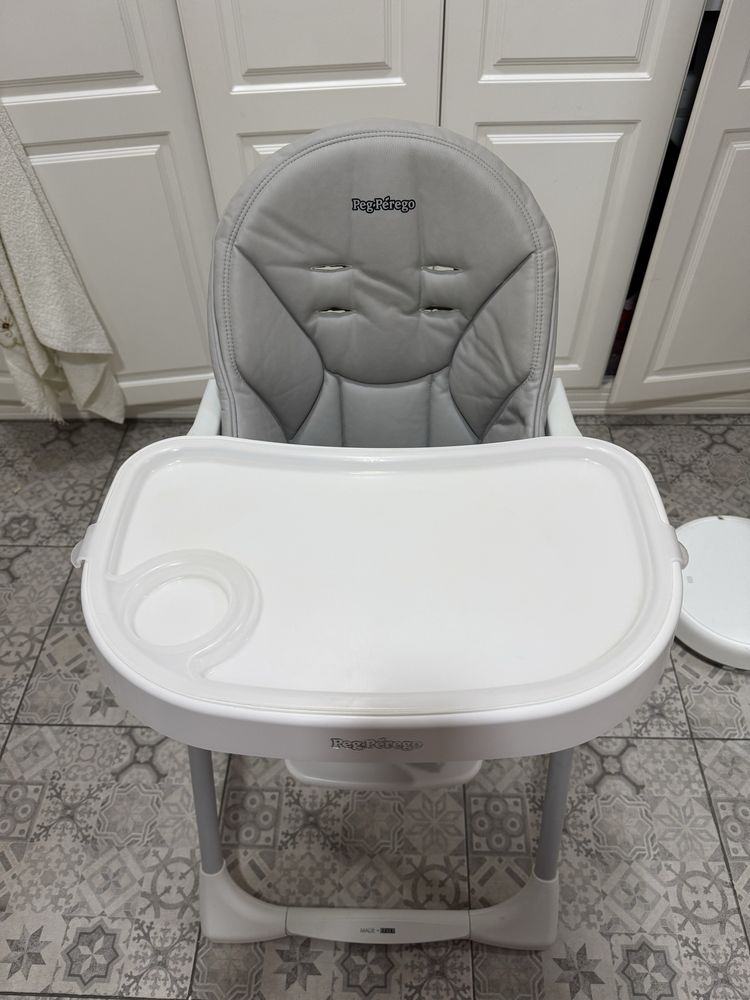 Детский стул для кормления Peg Perego