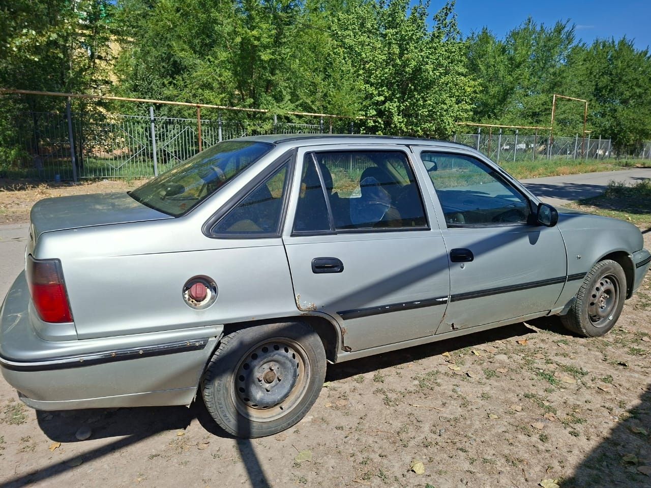 Daewoo Nexia прадаю