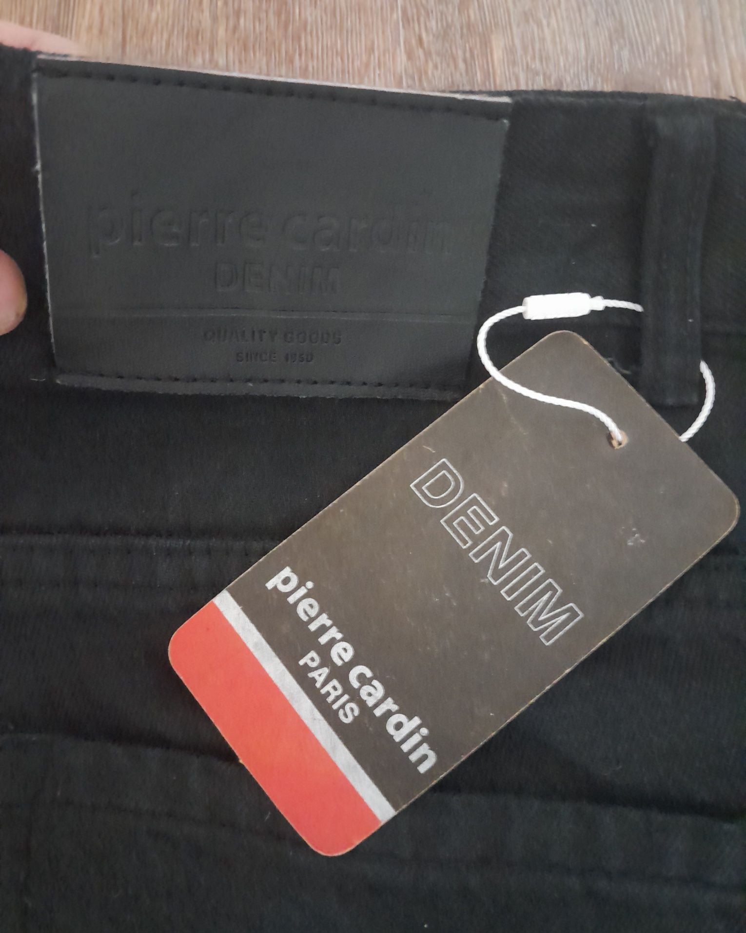 Pierre Cardin оригинал W30 L29 см все обьяв hugo Levi's kangol calvin