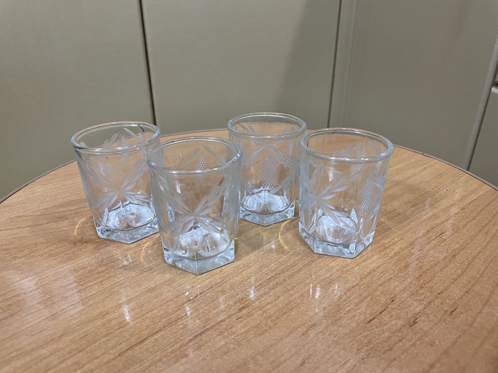 Продам солонки, сахарницу и пр.