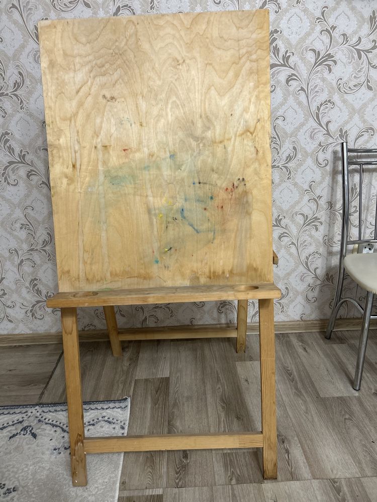 Продам мольберт