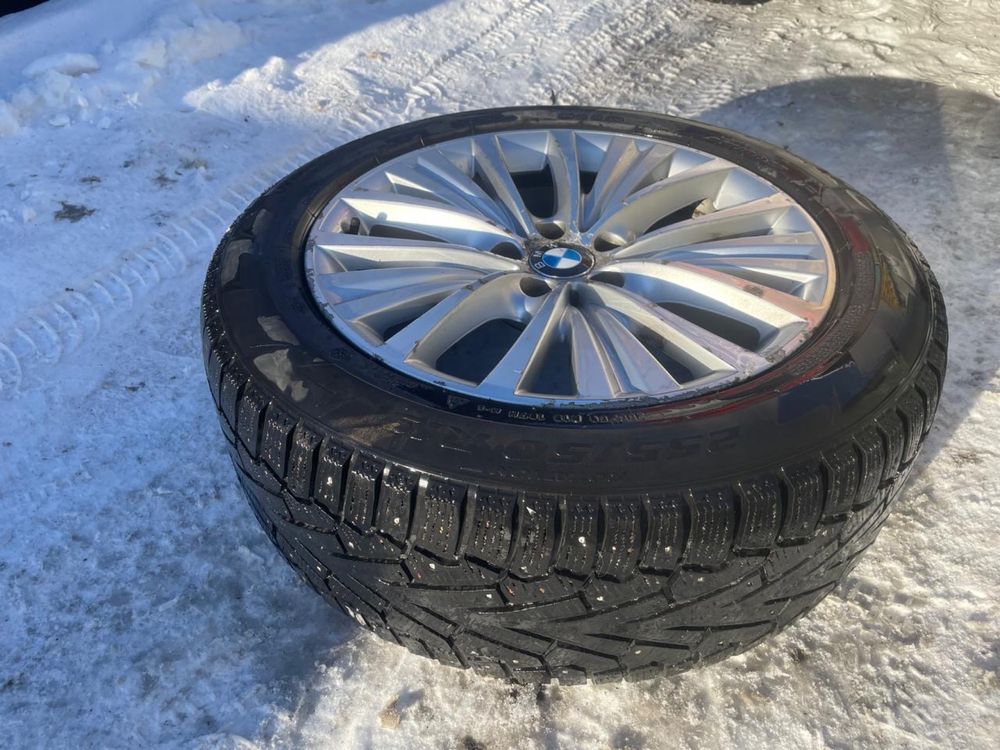 Продам онигинальный комплект дисков с резиной на bmw x5 f15 R19