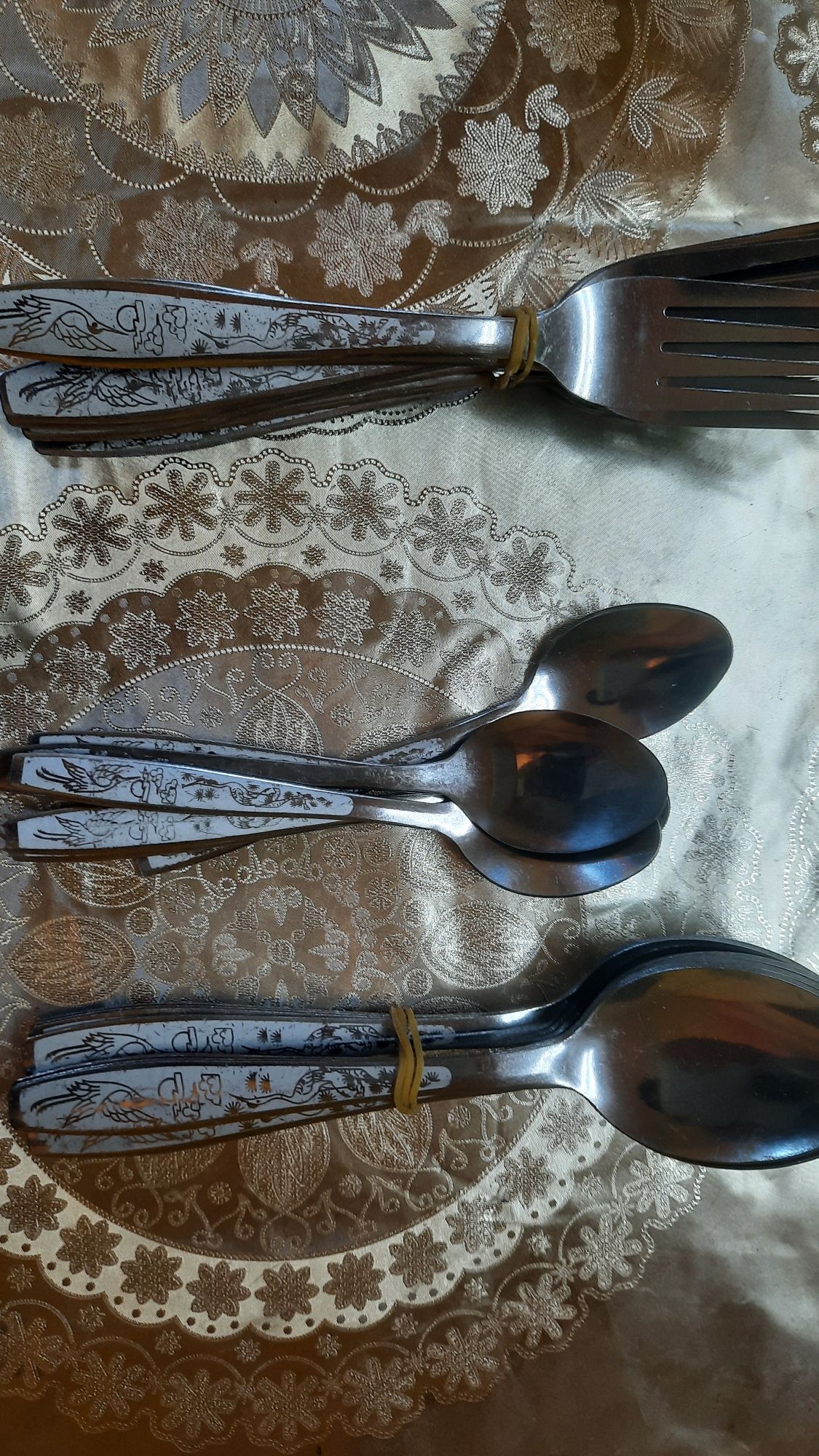 Алюминиевые ложки продам новые.