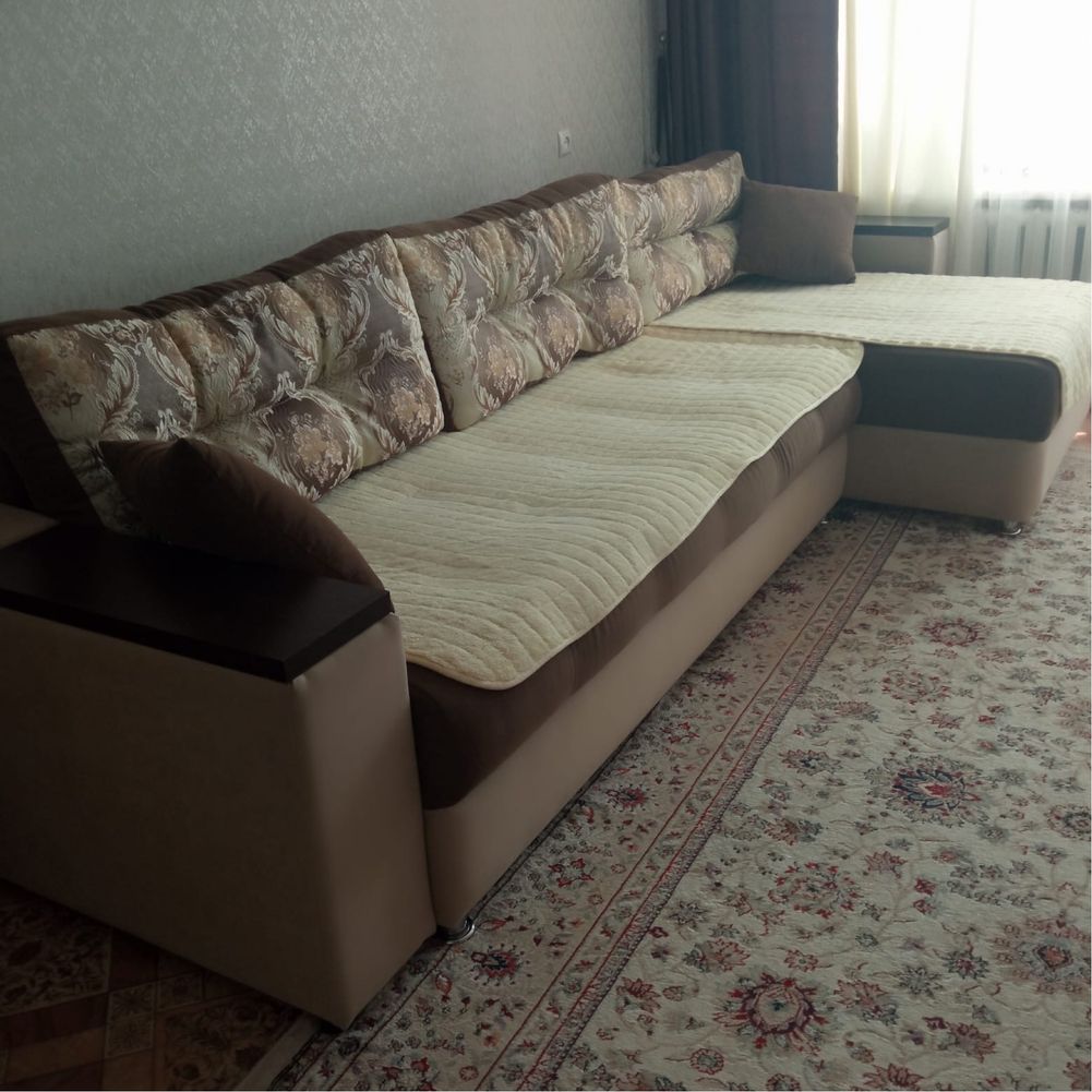 Продам диван, в хорошим состоянии