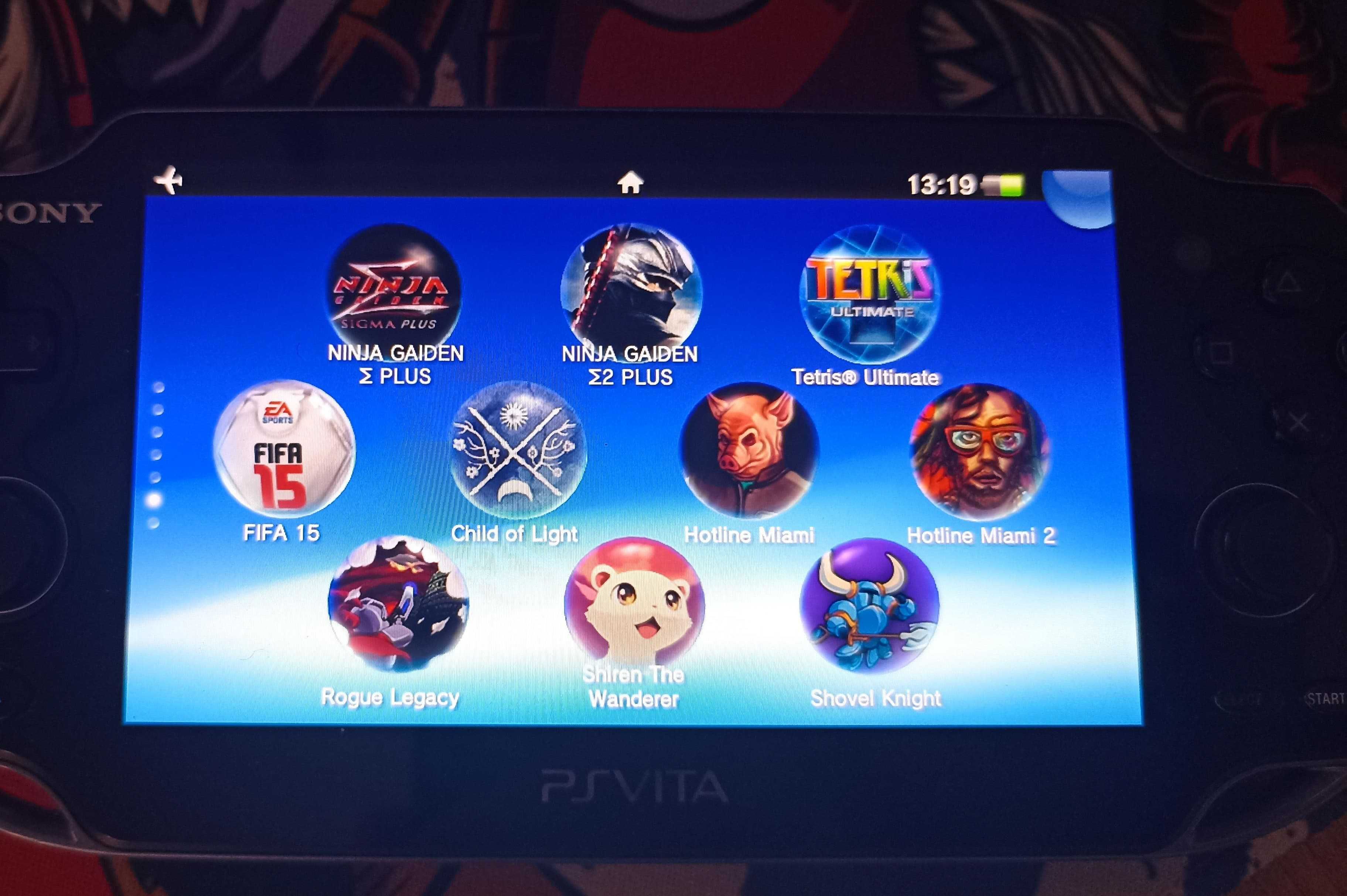 Продам playstation vita