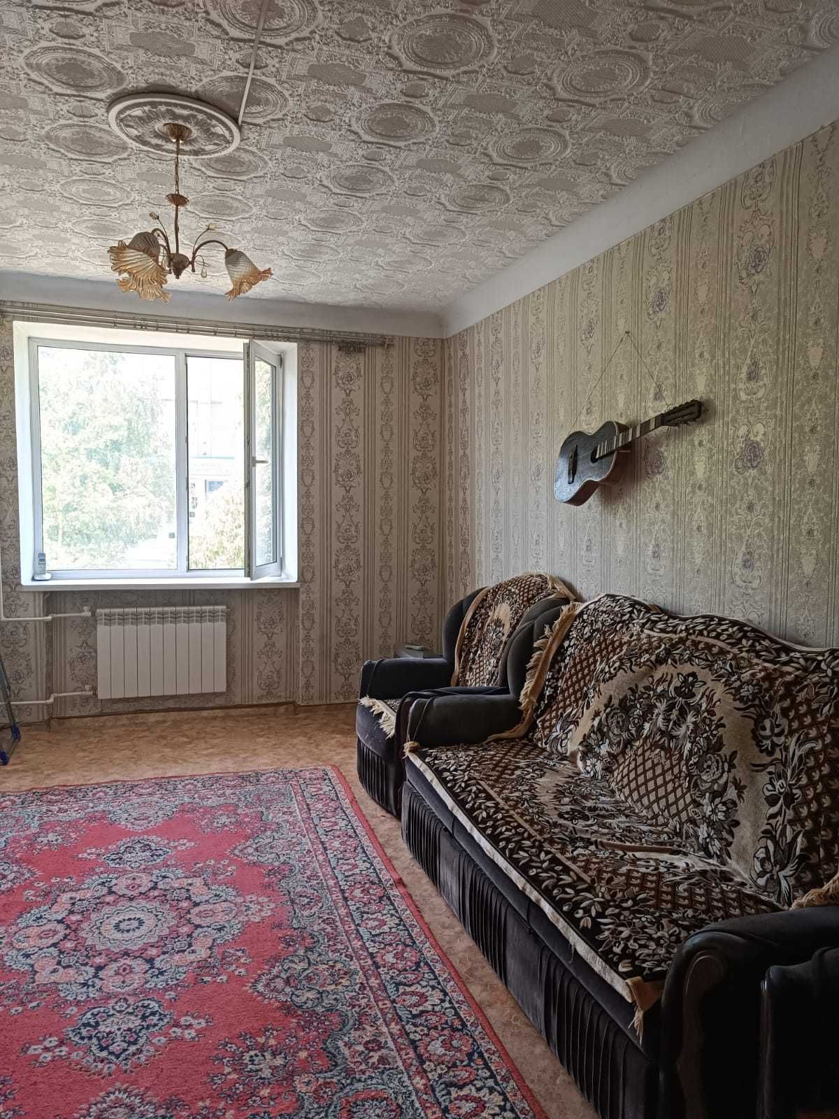 Продам НЕДОРОГО большую 3 к квартиру площадью 82 м.кв в р