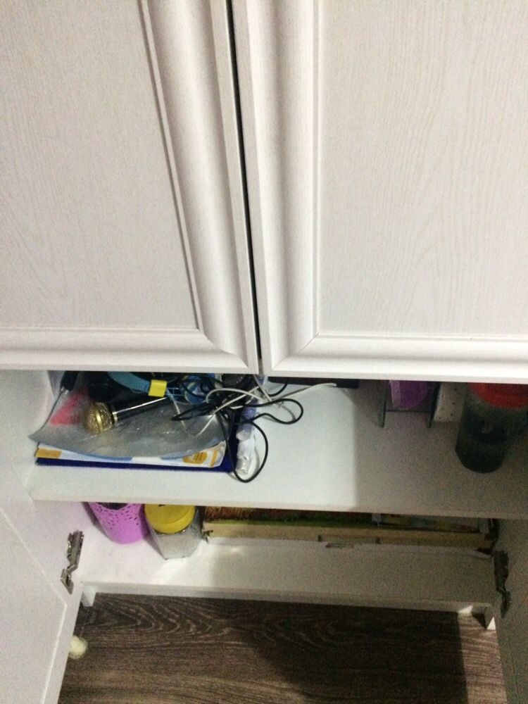 Шкаф гардероб белый
