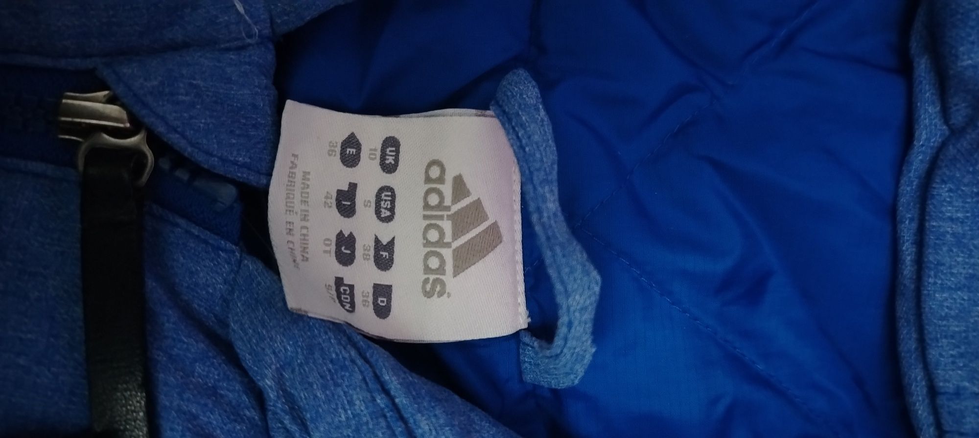 Продам куртки осень-весна