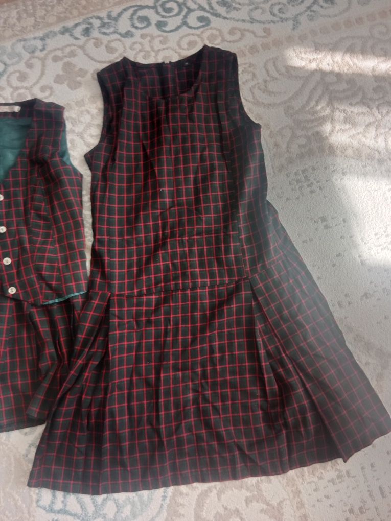 Продам школьную форму