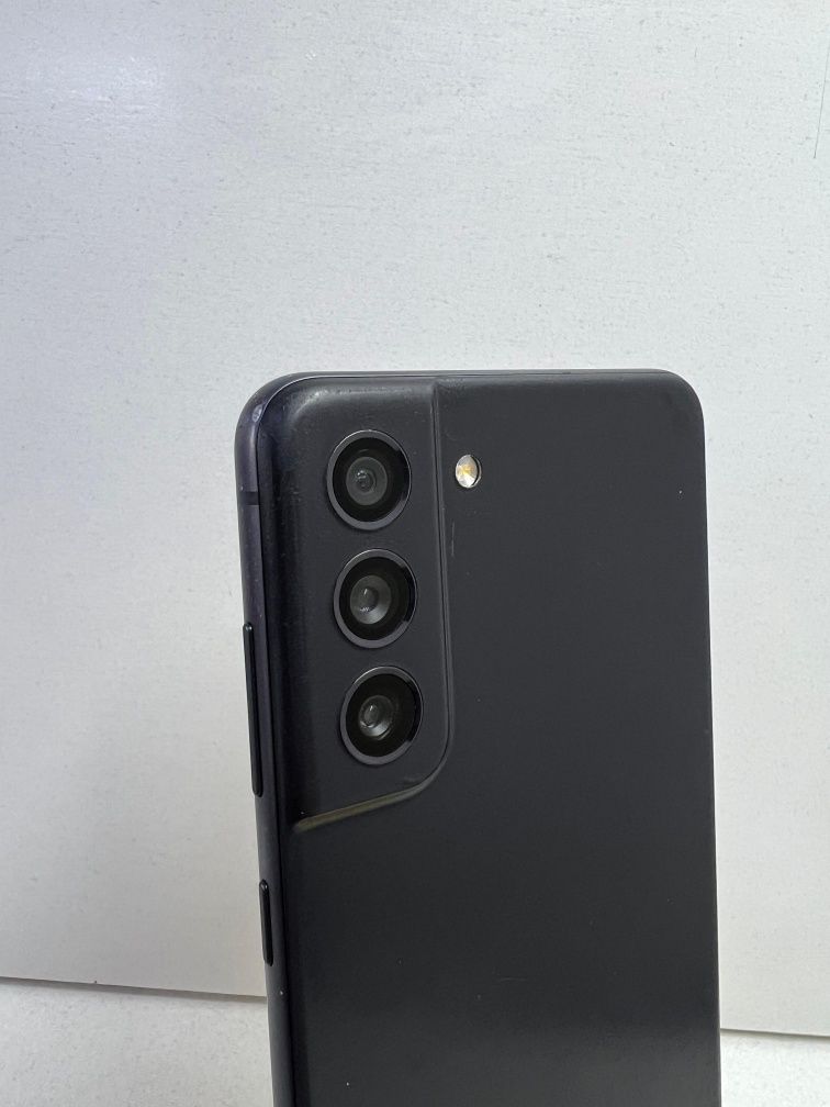 Продам Samsung S21 Fe 128г
