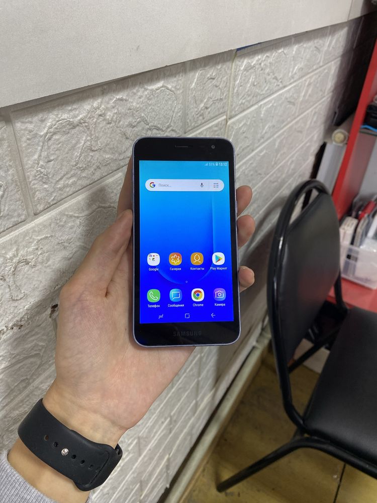 Продам Самсунг J2core 8gb