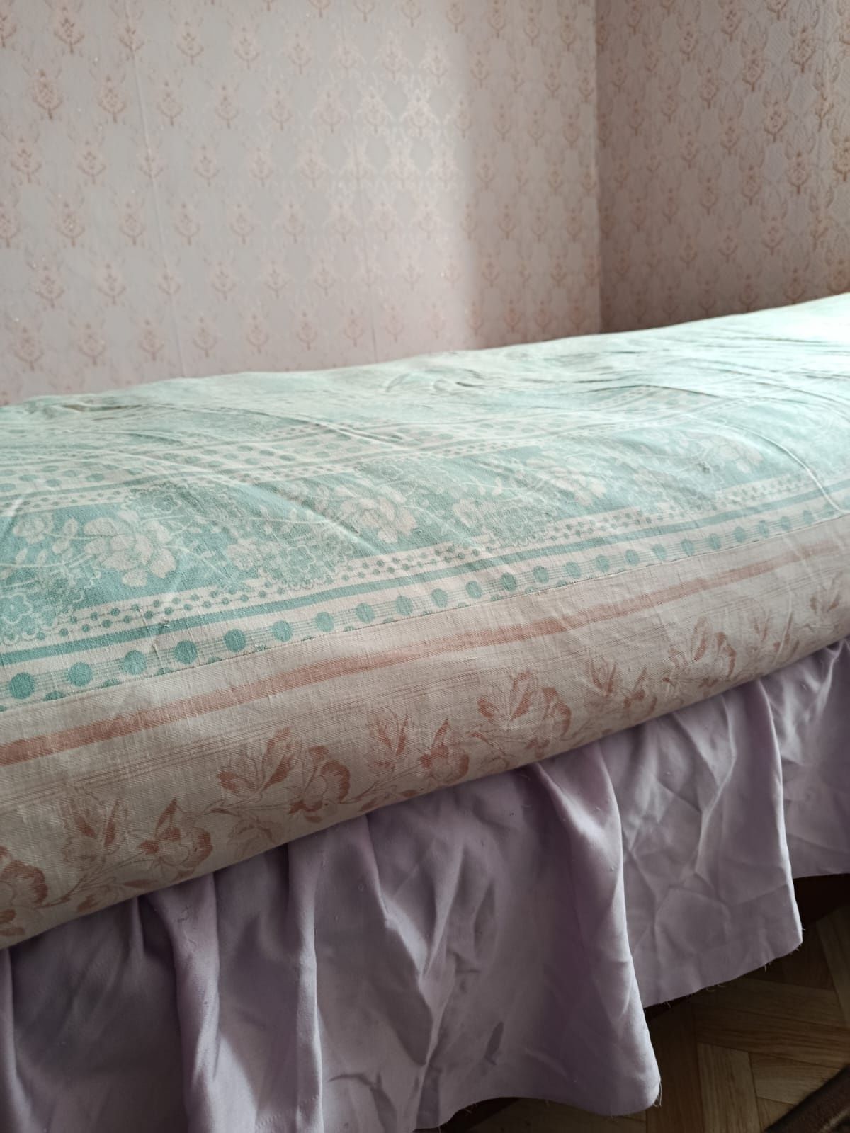 Продам перины и подушки новые