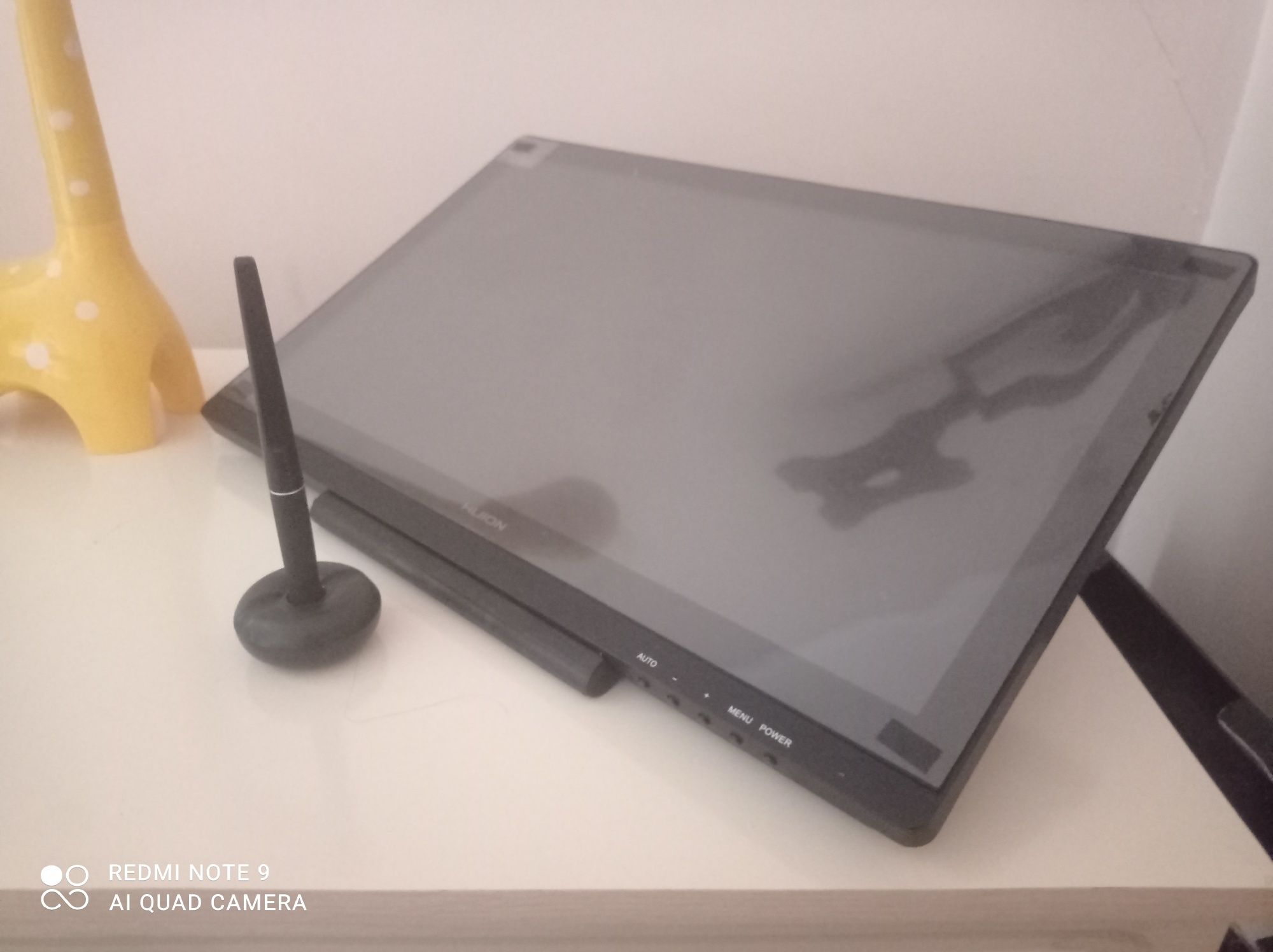 Huion kamvas 20 графический планшет